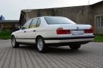 BMW 740i 1992 года (UK)
